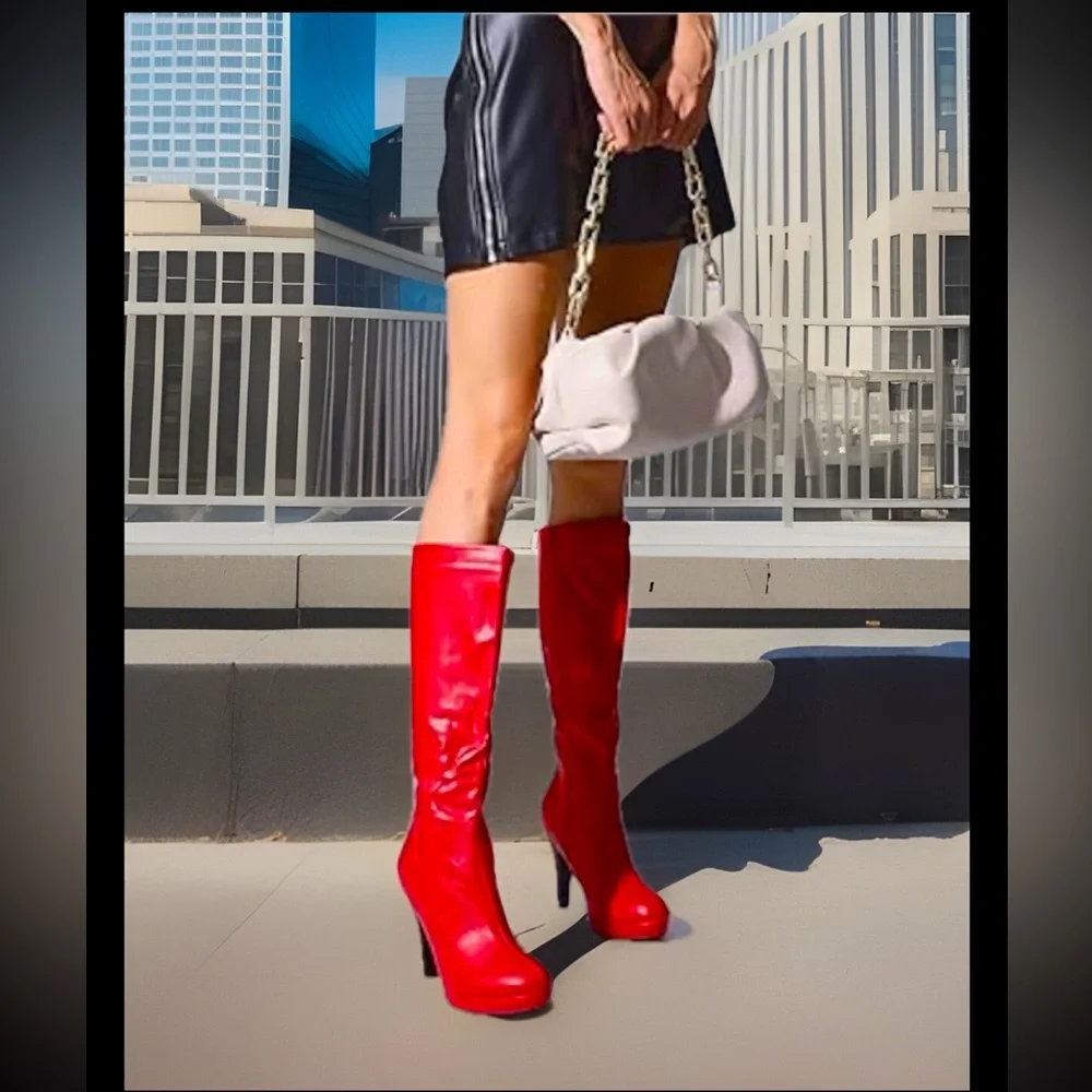 Women's Shiny Silver Round Toe Stiletto High Heels Knee High Boots With Zippers